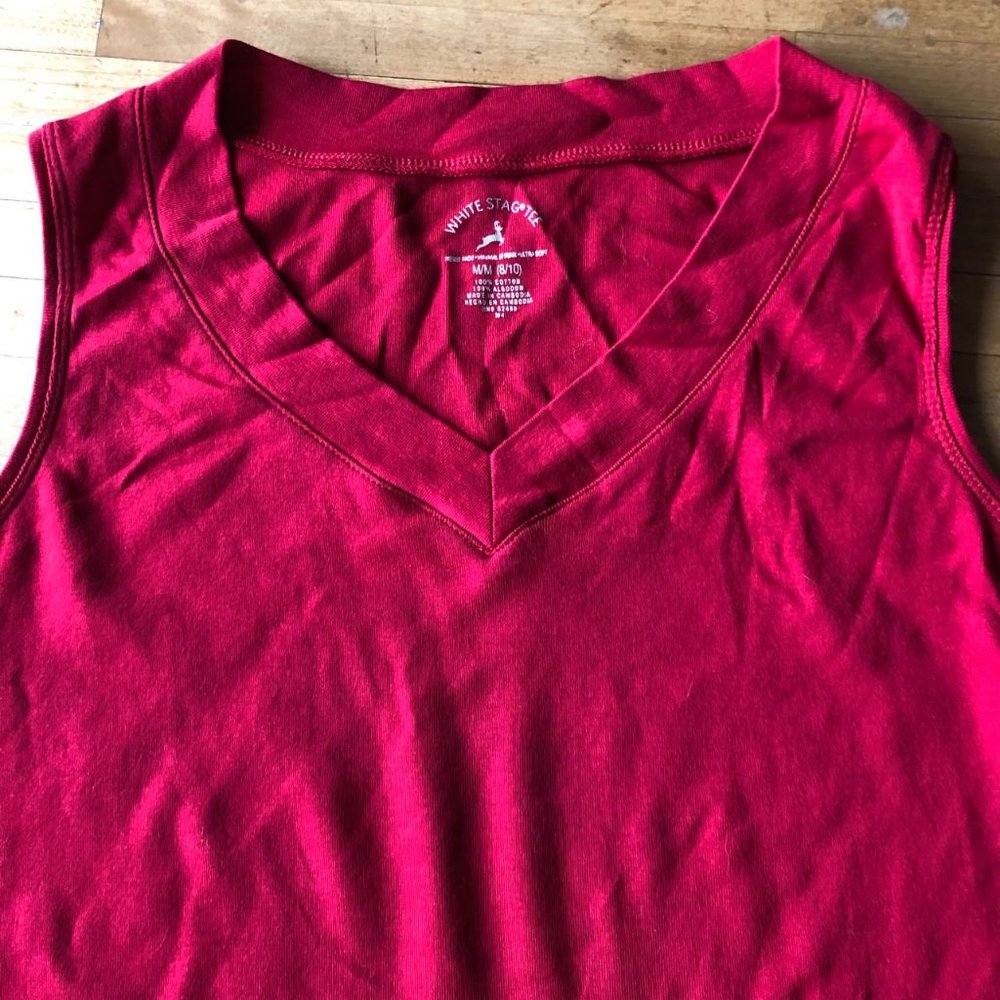 White Stag Tee Women's Sleeveless Top V-neck Jubilee Red Color Size M - Picture 2 of 7